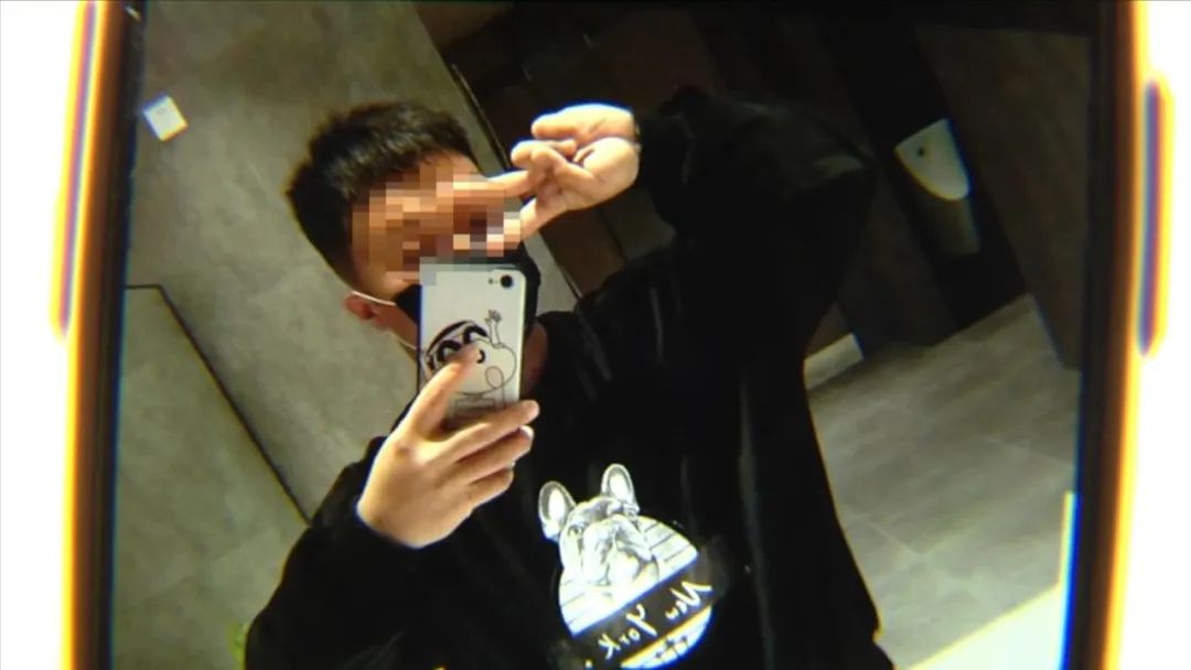 DƬ